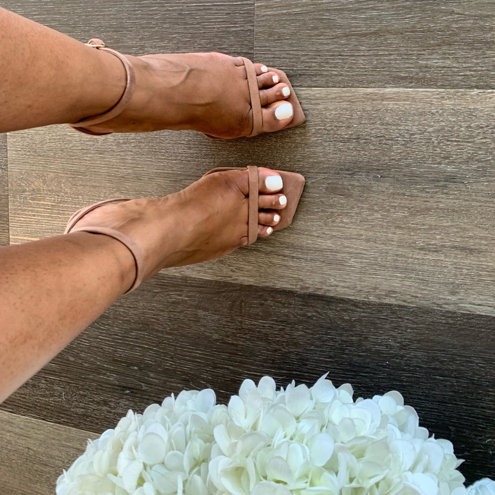 MISSGUIDED Square Toe Nude Sandals!